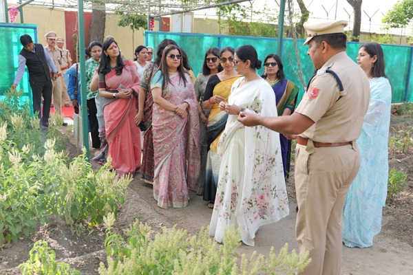   अध्यक्षा CWA का RCWA ग्रुप केंद्र दिल्ली दौरा